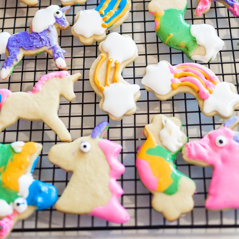 LUBTOSMN Unicorn Cookie Cutter Set, 7-Piece 3-Inch â€“ 5 Unicorn Faces & Heads, Rainbow, Shooting Star â€“ Fondant Molds for Kids Birthday, Holiday, Wedding Party Favors - Image 4